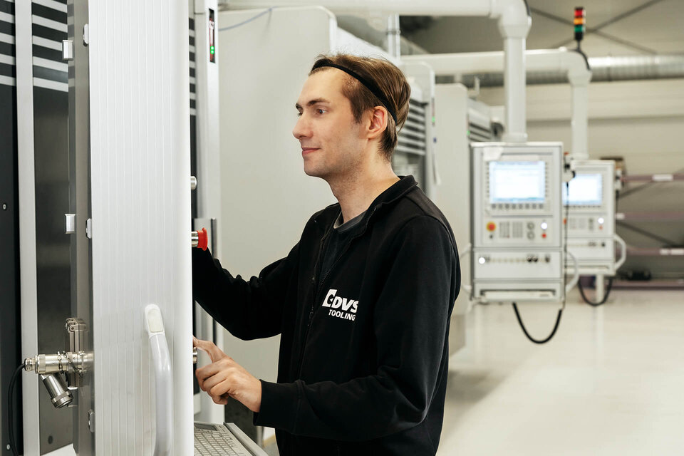 Ausbildung und Karriere bei DVS Tooling