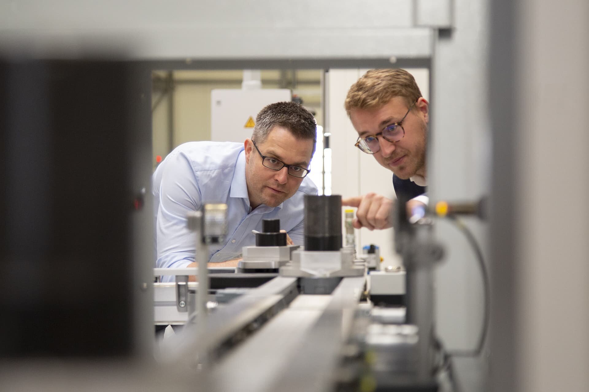 Karriere bei Buderus Schleiftechnik 令人赞叹的机床出自充满热情的人之手