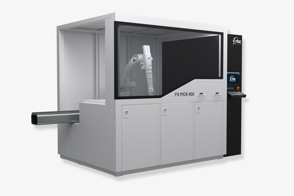 rbc robotics FX Pick 600 Automatisierungszelle mit Schutzumhausung, Bedienpanel und Fördertechnik.