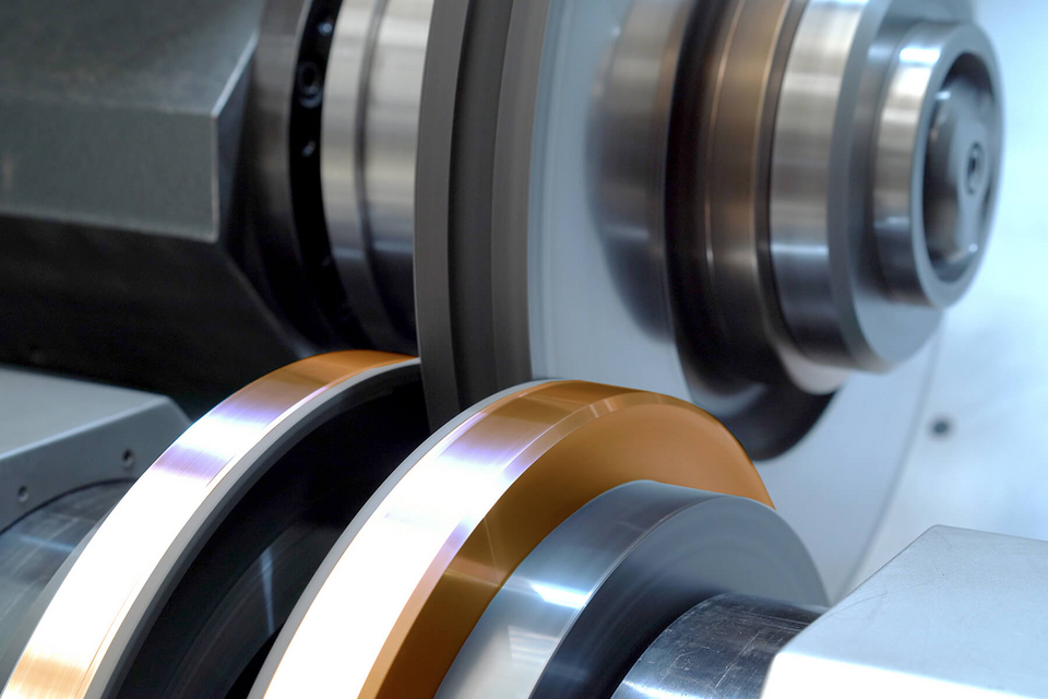 Doppelplanschleifen mit der DVS TECHNOLOGY GROUP